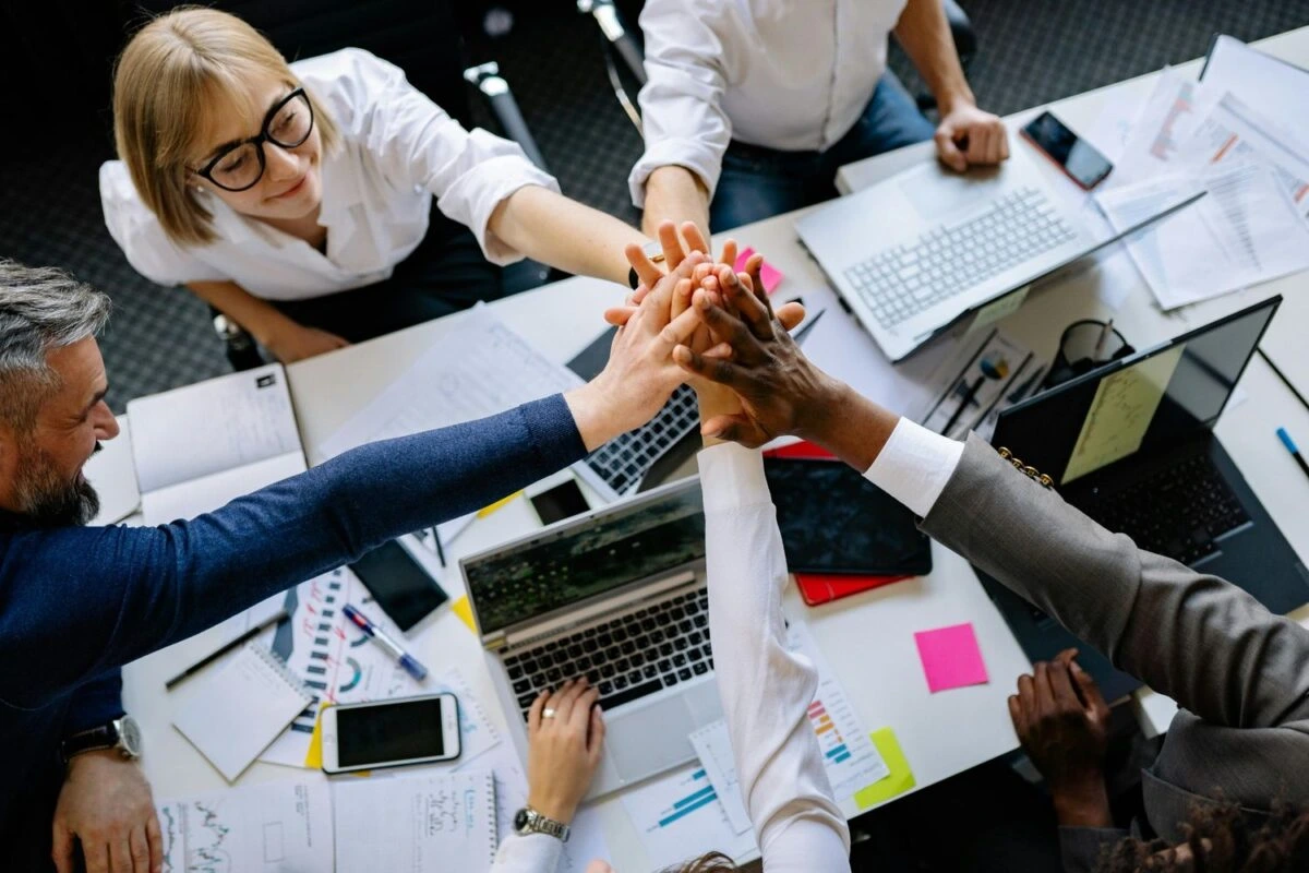 Navigating the Social Media Landscape for Business Success
